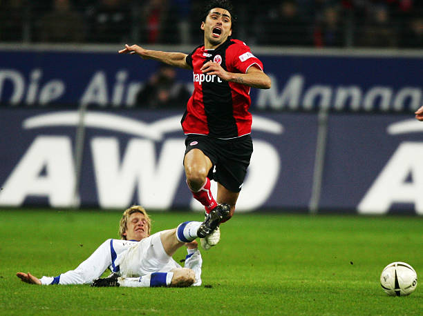 尤其对东部 尤其对东部